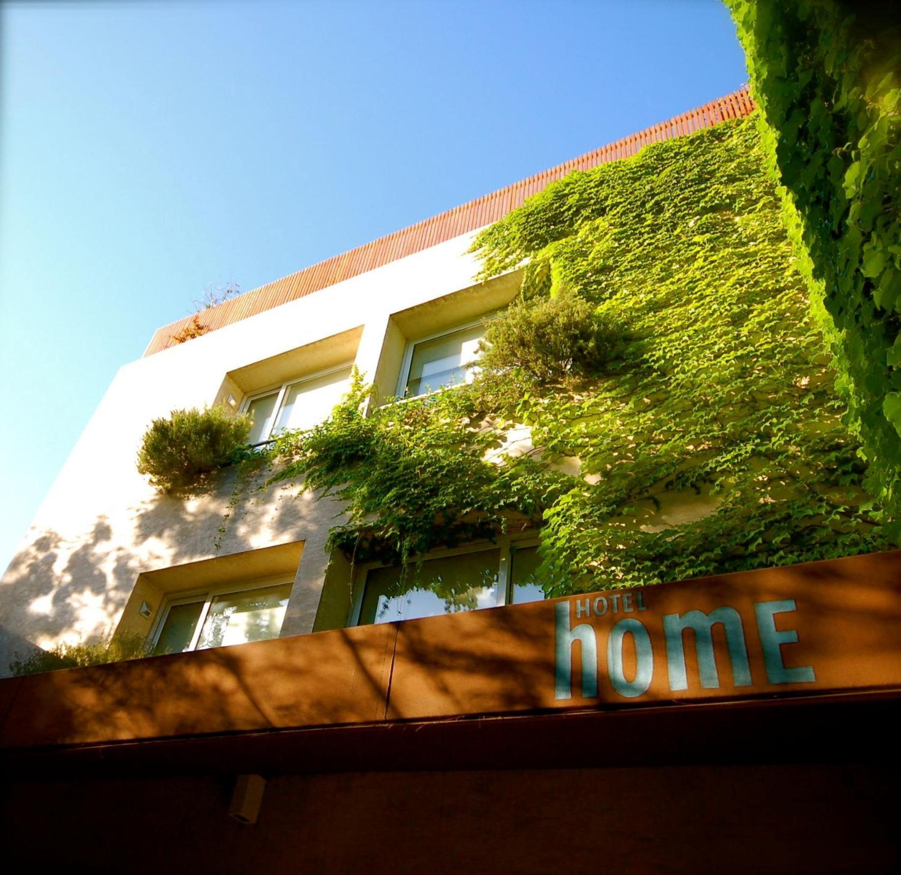 Home Hotel — Photos 3